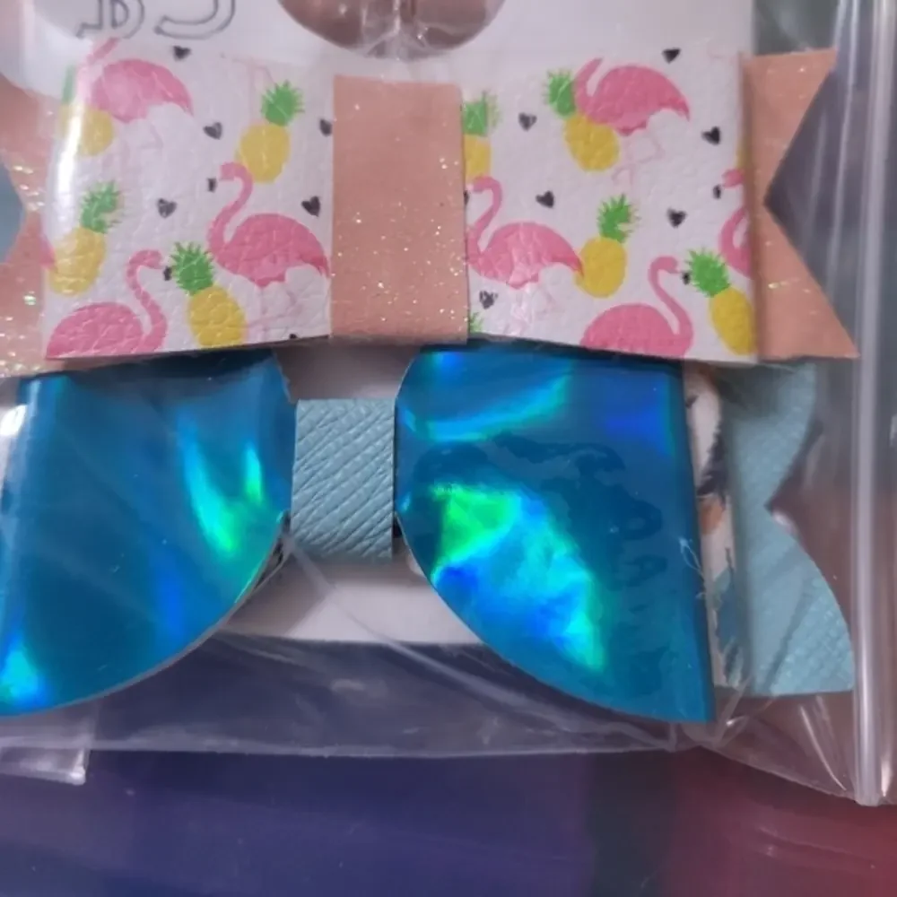 2 pack‎ of faux leather clip in hair bows for girls pink flamingo & blue